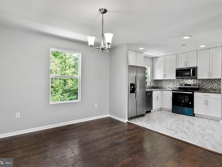 3491 Solomons Island Rd — Photo 2