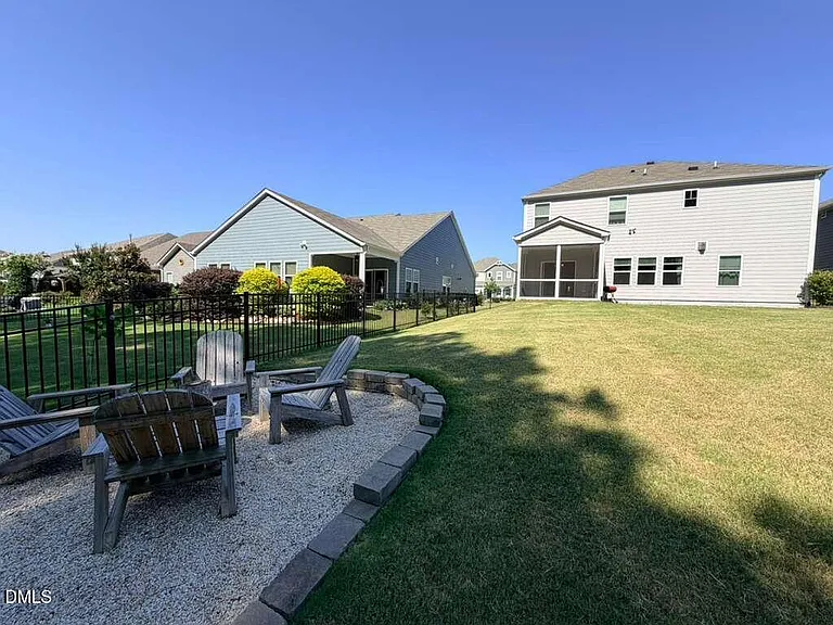 2525 Elm Grant Dr — Photo 36