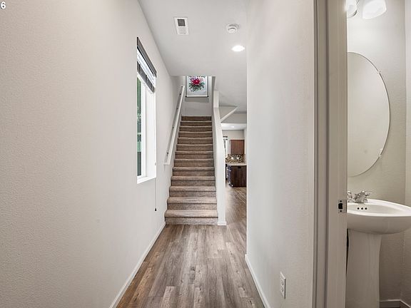 5th image of 8611 NE 13th Pl