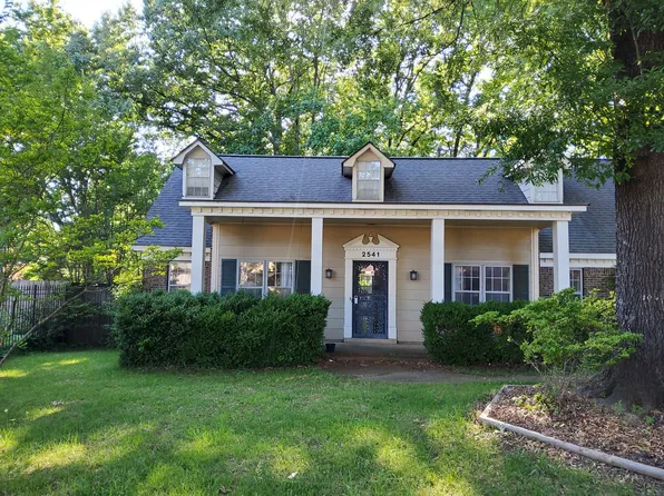 2541 Surrey Wood Dr, Bartlett, TN 38134