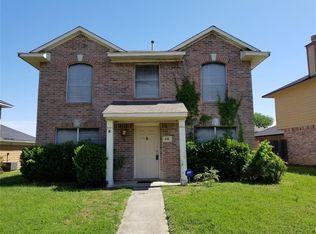 238 High Pointe Ln, Cedar Hill, TX 75104