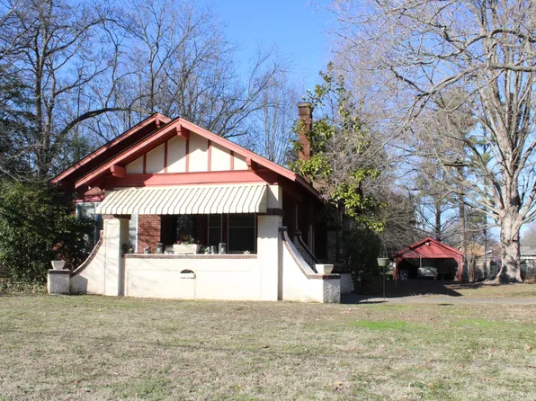 622 W Tigrett St, Halls, TN 38040