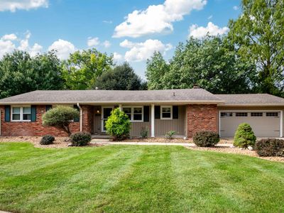 1808 Oakwood Dr, Pekin, IL, 61554