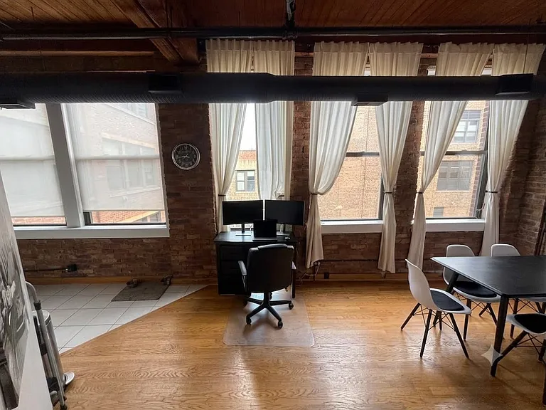 913 W Van Buren St #6G — Photo 3