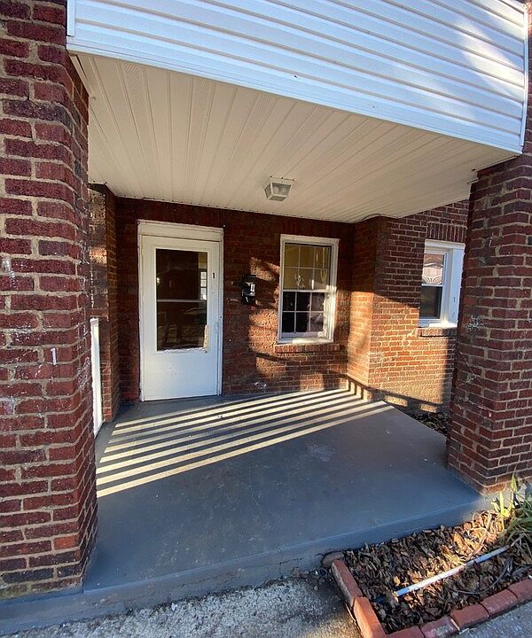 1st image of 111 Ramsey St APT 1