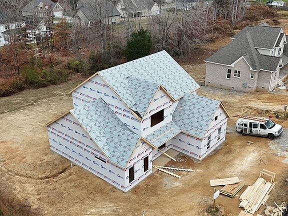 3rd image of 7607 Sir William Dr