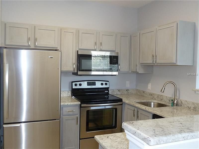 Fully updated kitchen