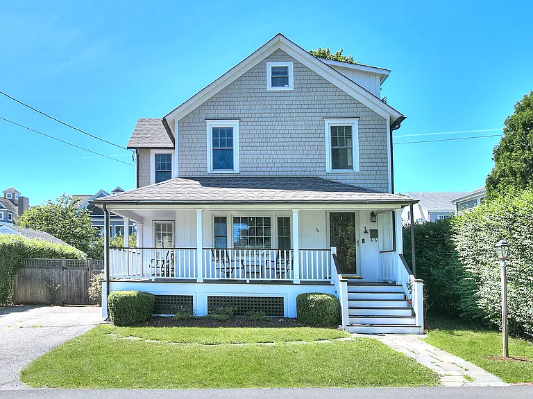 54 Veres St — Photo 1