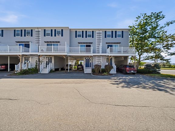 2nd image of 219 Beach Rd Unit 15