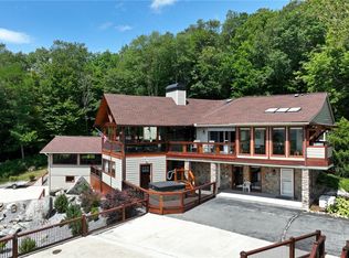 45 Dunvegan Road, Banner Elk, NC 28604