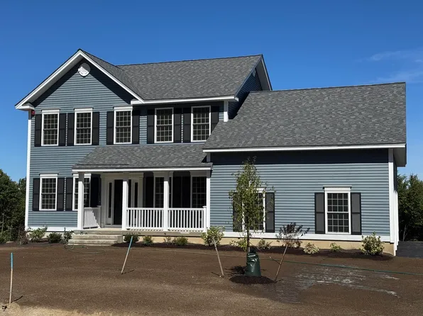 98 Lantern Drive, Sandown, NH 03873