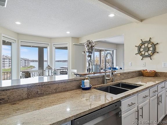 5th image of 488 Regatta Bay Cir #2C