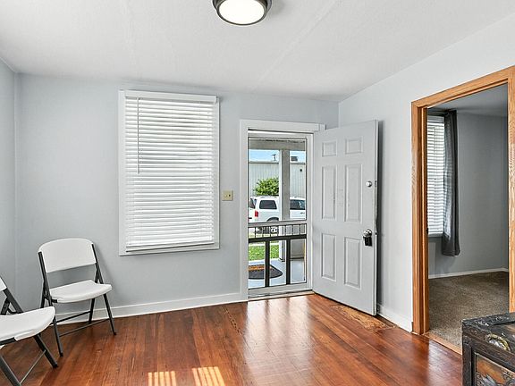 4th image of 1732 Avenue A