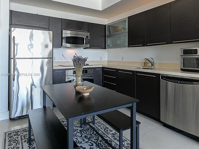 90 SW 3rd St #1611 — Photo 10