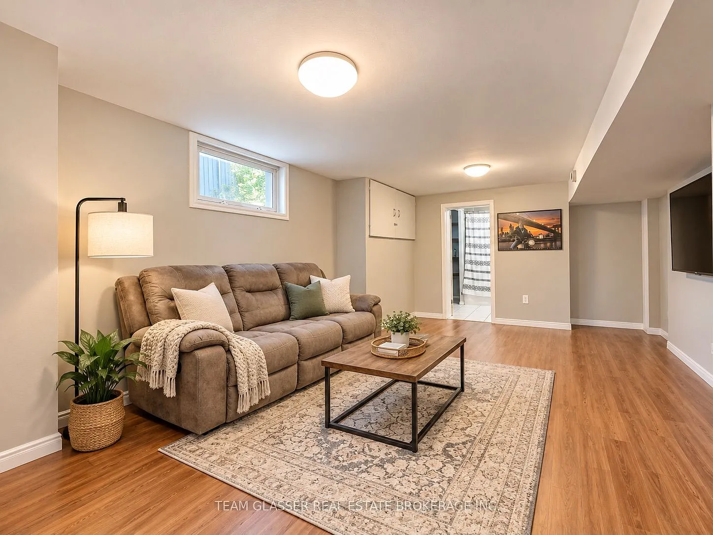 1 bed, $1,300 — Photo 3