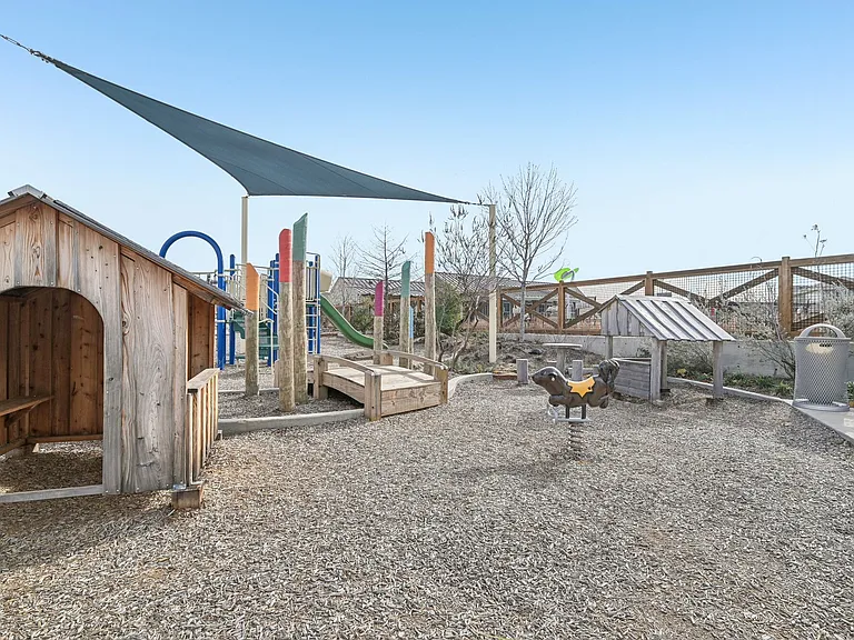 BB Living Light Farms — Photo 50