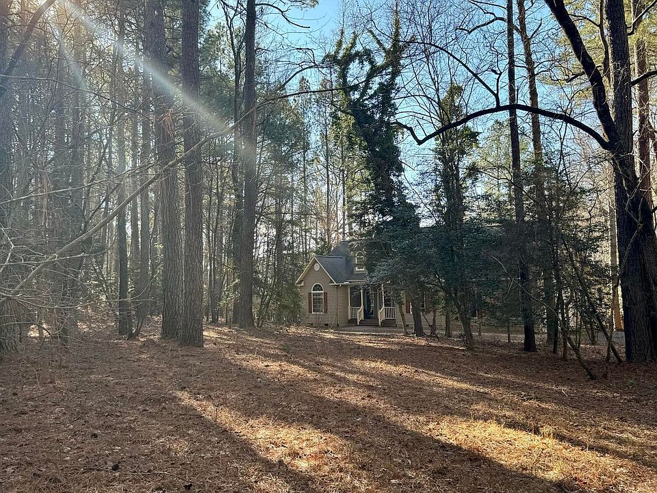 2nd image of 127 Appaloosa Lake Drive