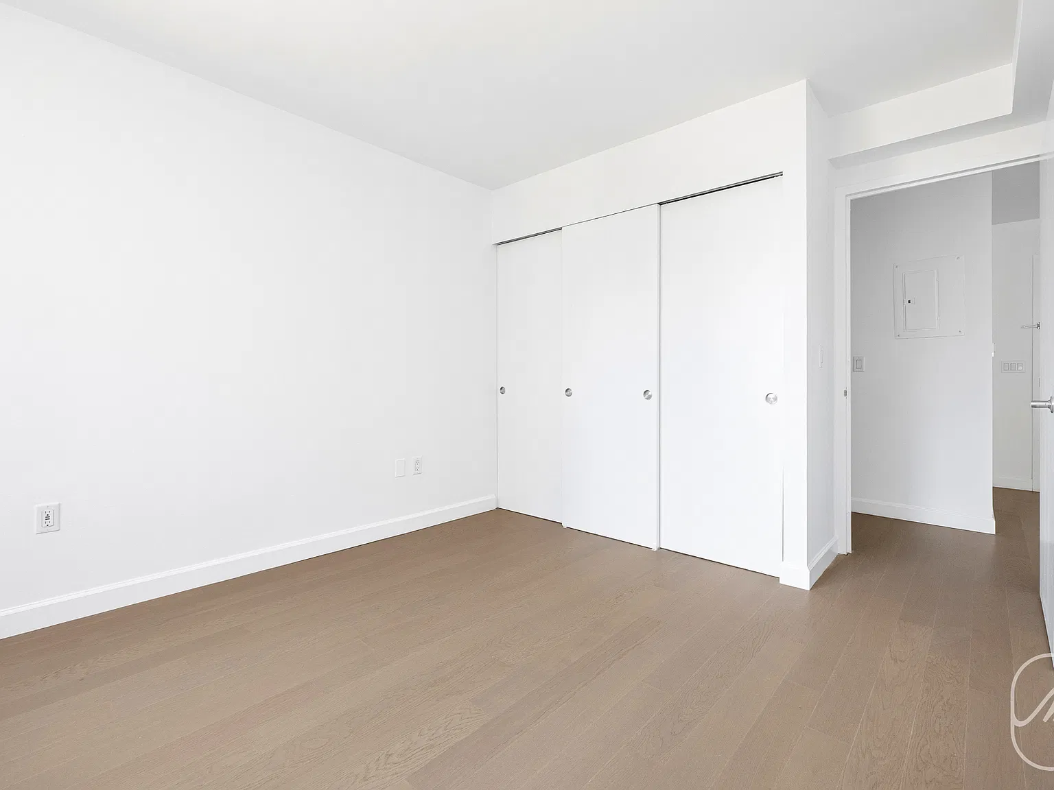 561 10th Avenue — Photo 3