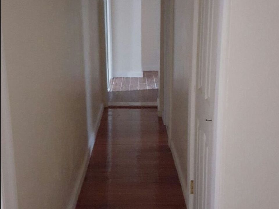 2nd image of 391 E 21st St