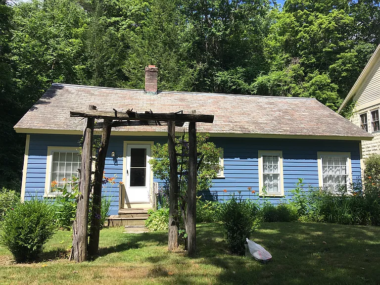 99 Bardwells Ferry Rd — Photo 2