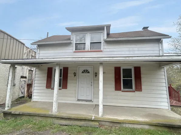 2125 S Delaware Dr, Easton, PA 18042