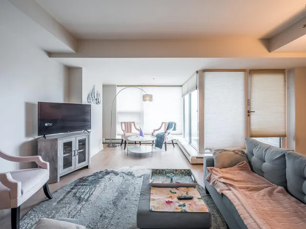 15 Kings Wharf Pl #304, Halifax, NS B2Y 0C2