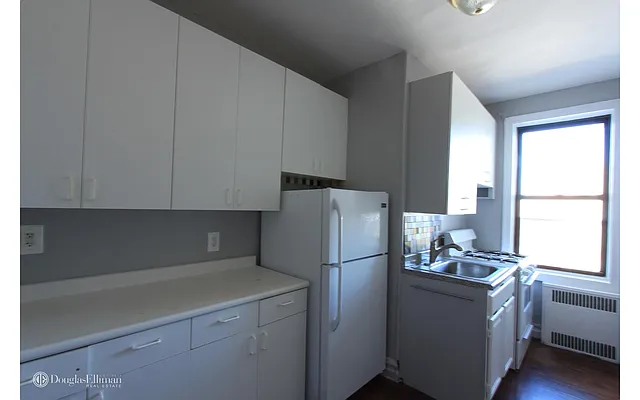 Rented by Douglas Elliman | media 3