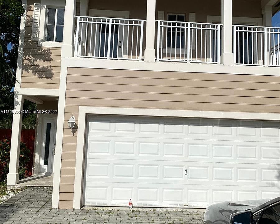 1st image of 366 NE 34th Ave