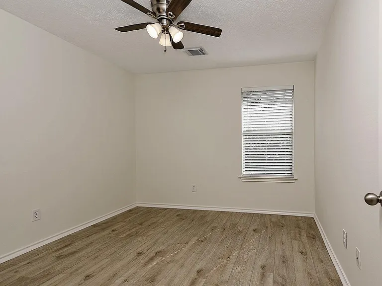 222 Blushwood Pl — Photo 18