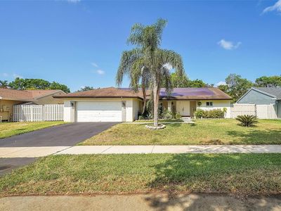 811 Monticello Ave, Davie, FL, 33325