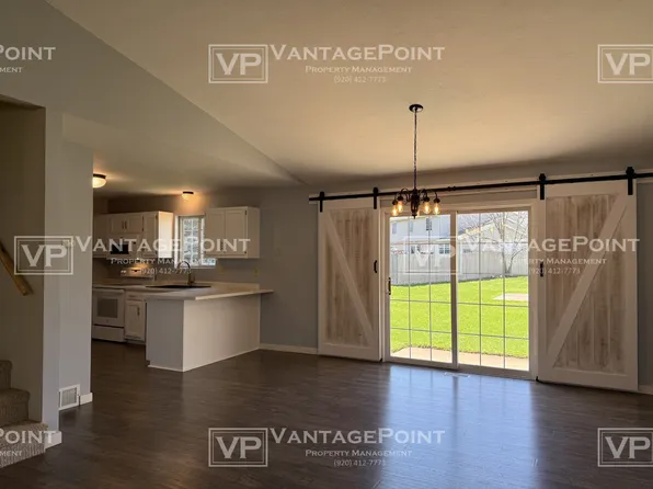 700 Mollies Way, De Pere, WI 54115