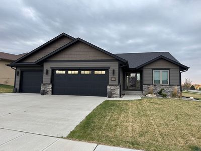 1805 Dakota St, Yankton, SD, 57078