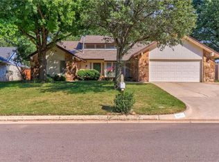 9906 Hummingbird Ln, Oklahoma City, OK 73162