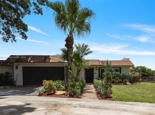 12751 SW 56th St, Southwest Ranches, FL 33330