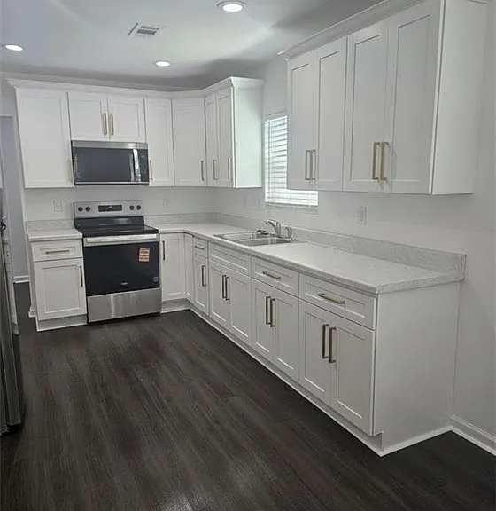 199 Carver Cir NW — Photo 3