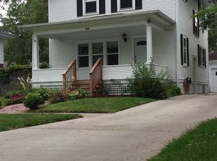 1012 Garfield Ave, Aurora, IL 60506