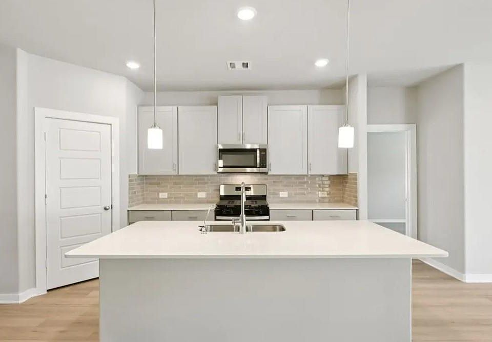 1st image of 8307 Rio Spring Dr