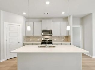 12006 Meandering Stream Dr, Mont Belvieu, TX 77523