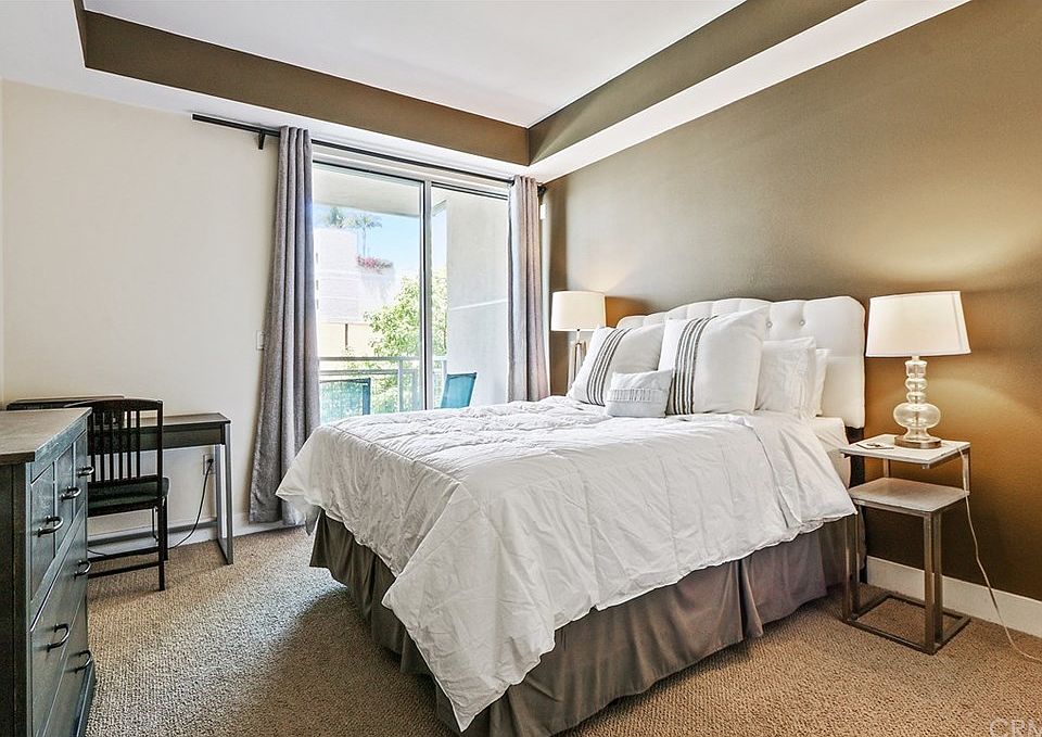 1st image of 150 The Promenade N Unit 203