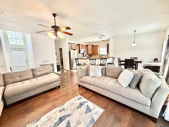 3rd image of 25960 Bronzewood St