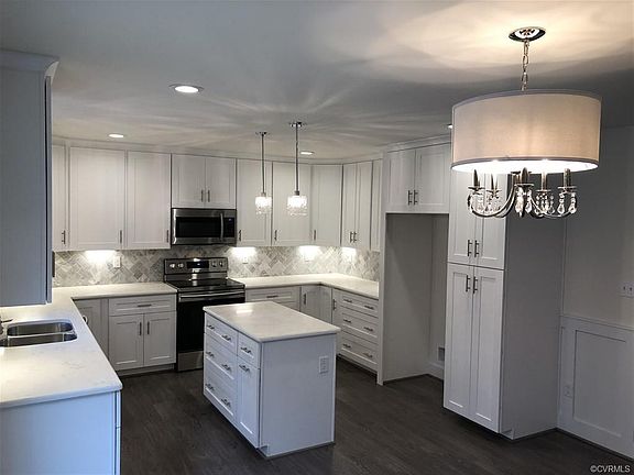 4th image of 14213 Laketree Dr