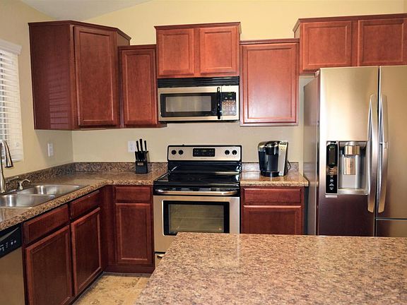 5th image of 37031 W Leonessa Ave