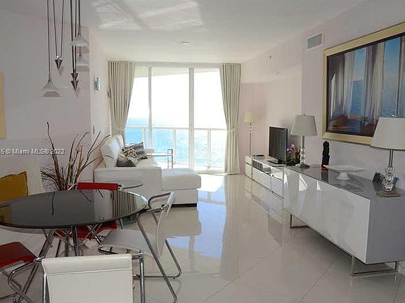 5th image of 16699 Collins Ave #2810AVAILA