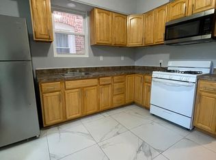 256 Dwight St #3, Jersey City, NJ 07305