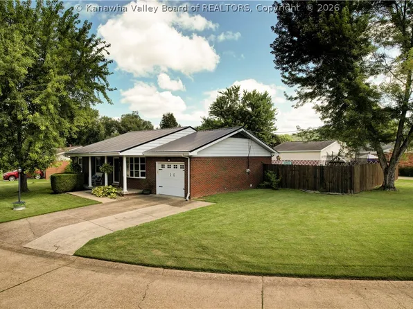 135 Seneca Cir, Winfield, WV 25213