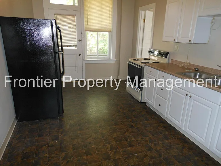 2826 Nebraska Ave — Photo 8