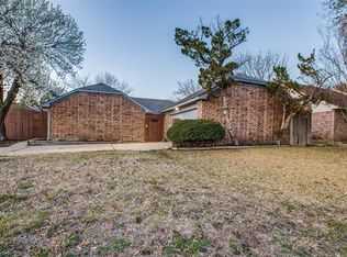 2401 Springridge Dr, Arlington, TX 76014