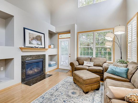 5th image of 18044 Kindred Ct