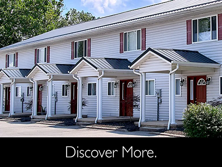 Country Club Village Apartments — Photo 18