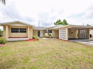 201 SW 65th Way, Pembroke Pines, FL 33023